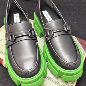 Steve Madden Black and Green Platform Shoes with Chunky Sole